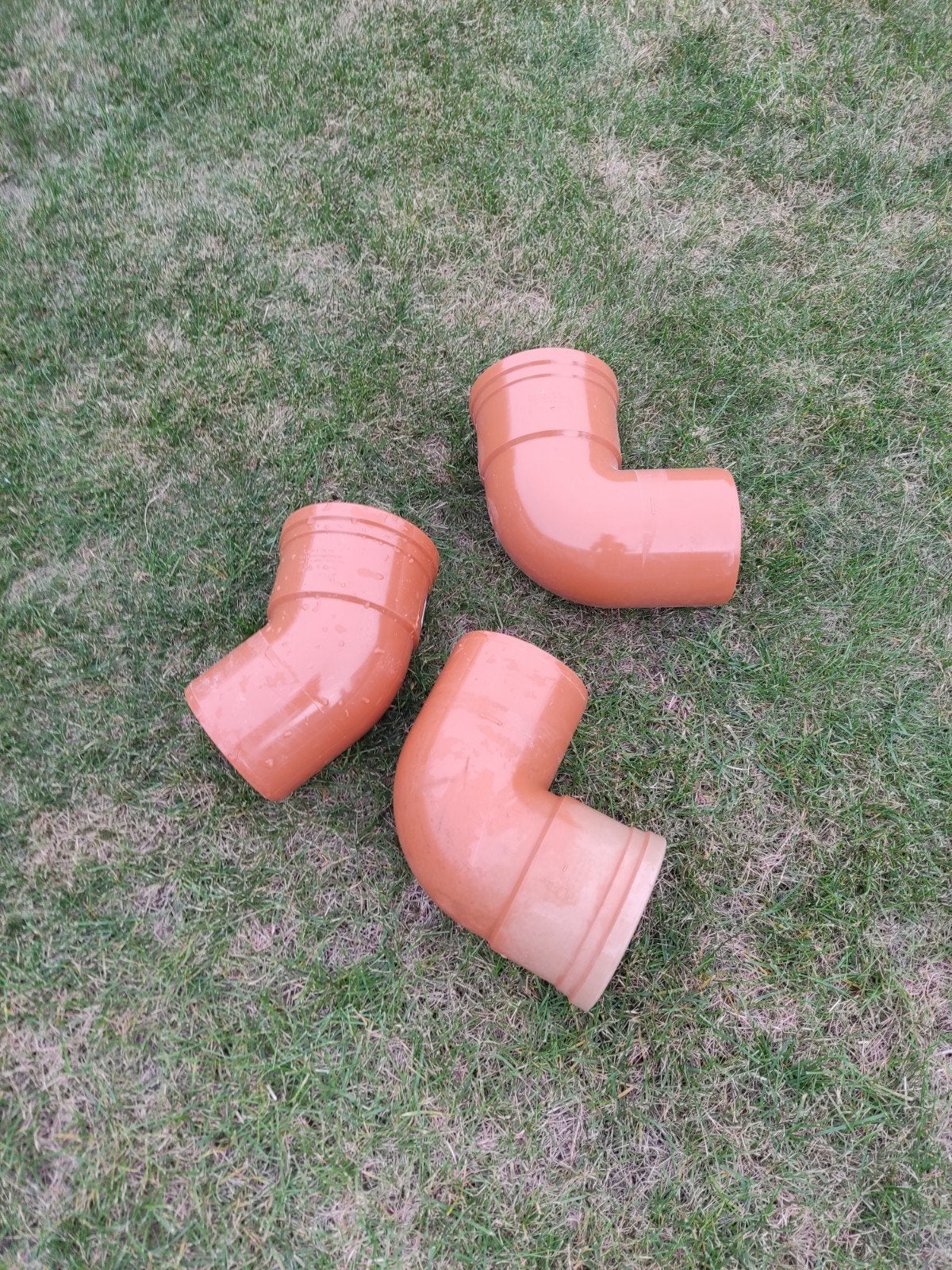 2 bochtstukken pvc diam 110 mm   90gr, Doe-het-zelf en Bouw, Ophalen, PVC
