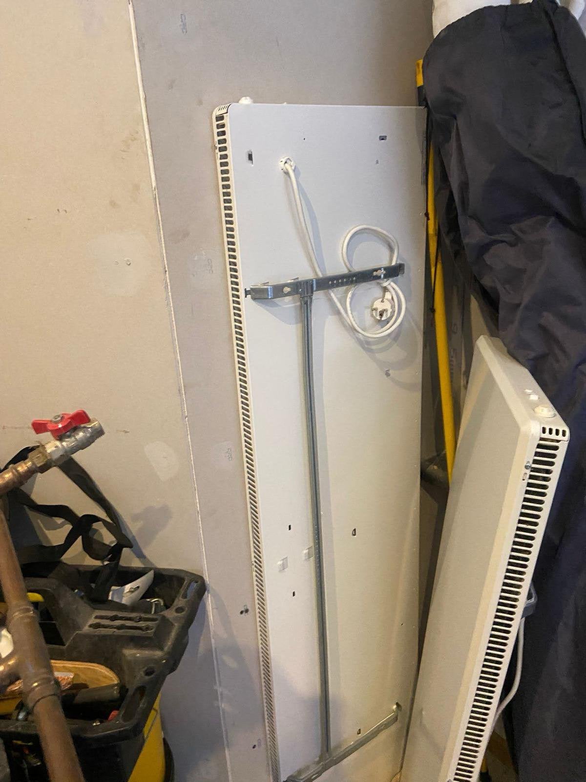 Wand elektrische radiatoren  thermostat, Doe-het-zelf en Bouw, Ophalen, Zo goed als nieuw, Radiator