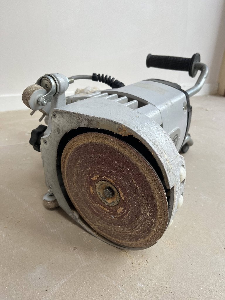 Kantenschuurmachine Künzle & Tasin Vega, Doe-het-zelf en Bouw, Ophalen, Gebruikt, 1200 watt of meer, Excentrische schuurmachine