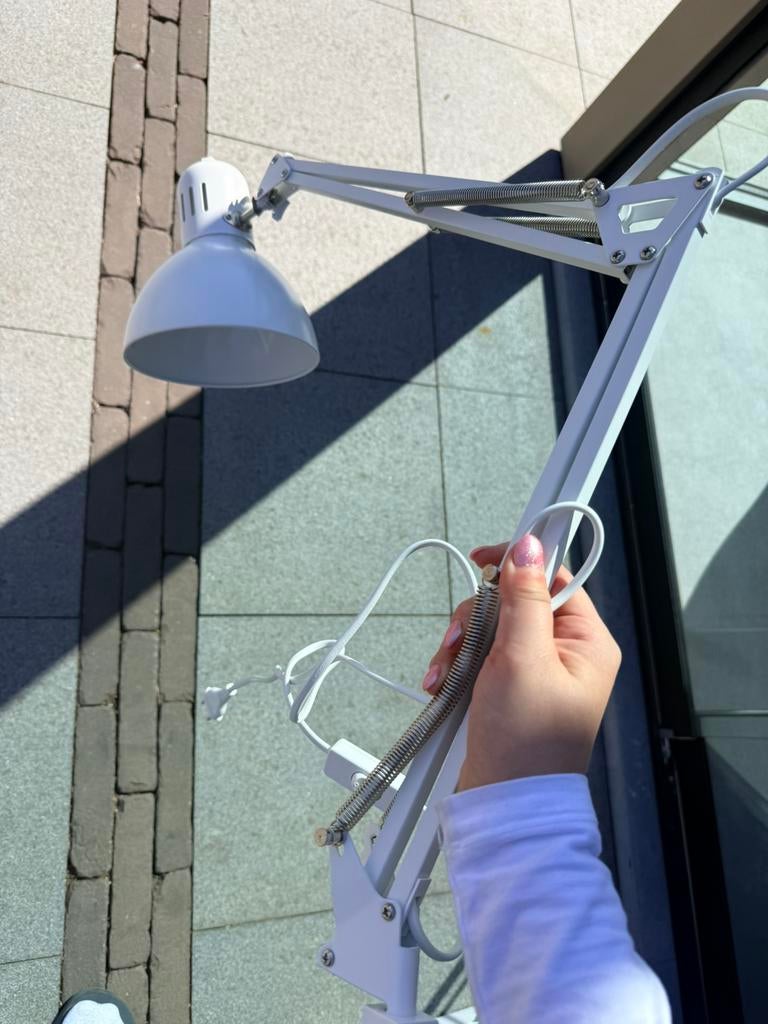 Lamp ikea, Hobby en Vrije tijd, Vergrootglazen, Loepen en Loeplampen, Ophalen, Zo goed als nieuw