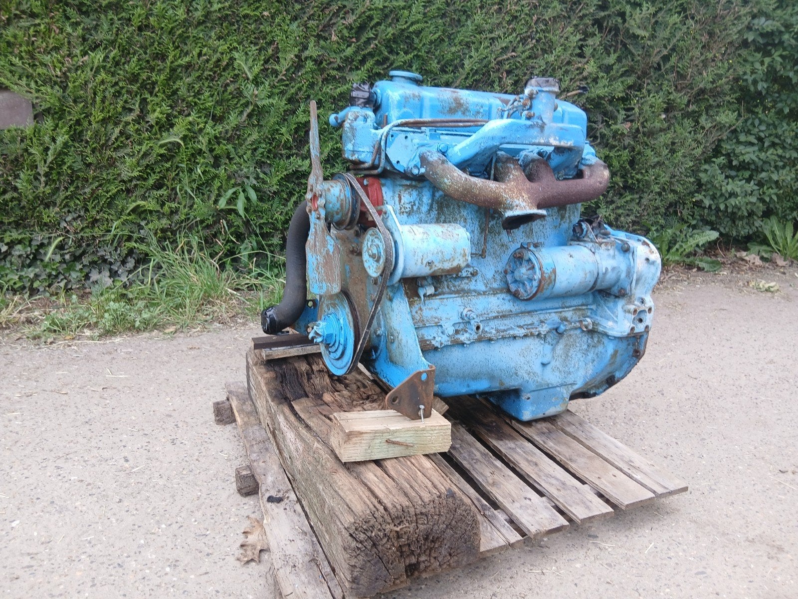 Fordson major motor werkt, Articles professionnels, Enlèvement