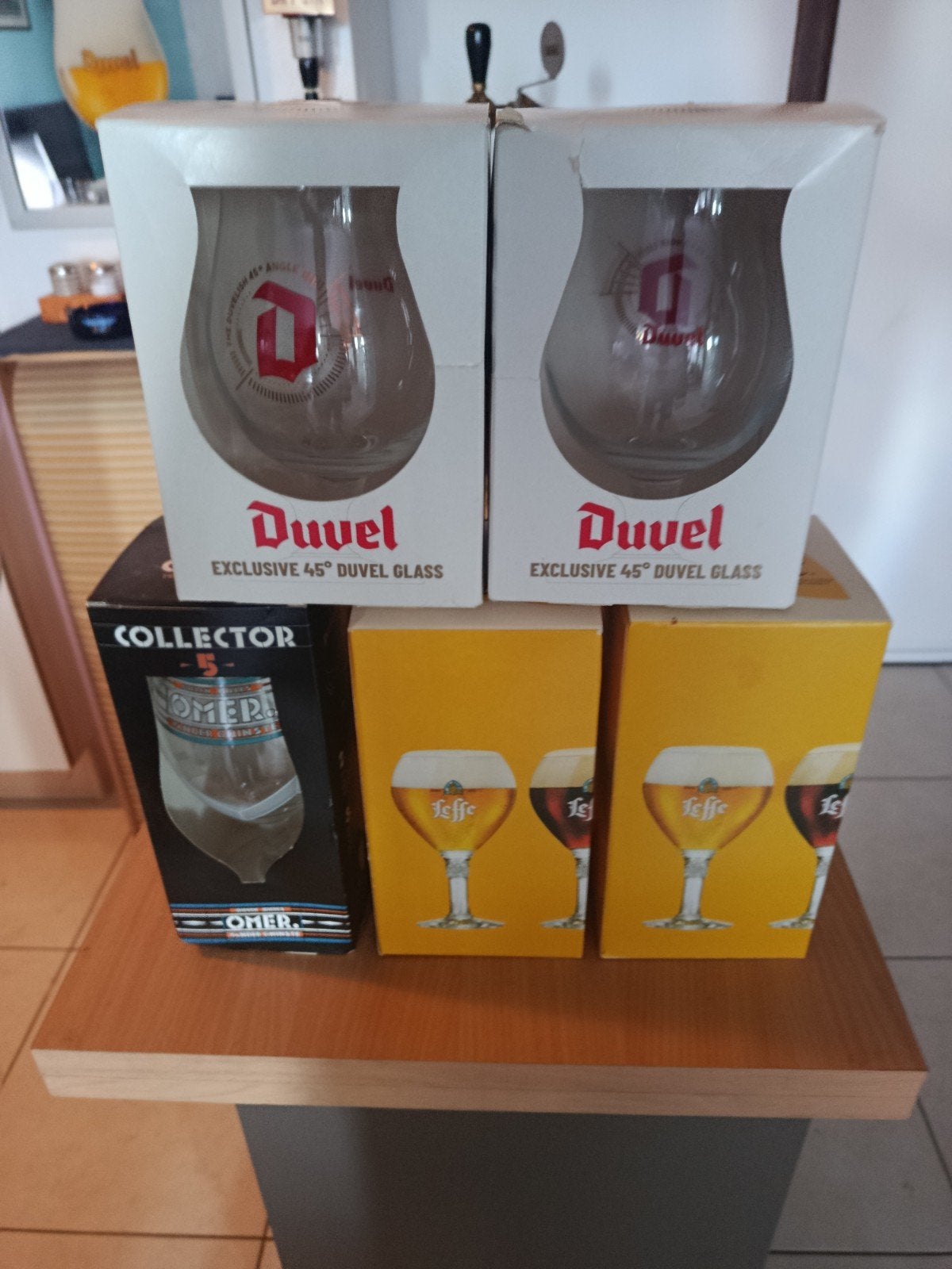 5   verres différents  33 cl, Enlèvement