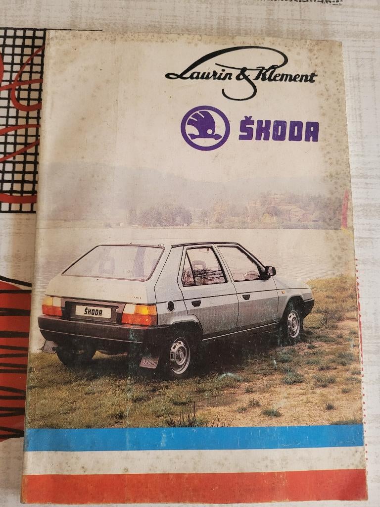 Catalogue historique SKODA Favorit Laurin & Klement (1992), Livres, Autos | Brochures & Magazines, Utilisé, Enlèvement
