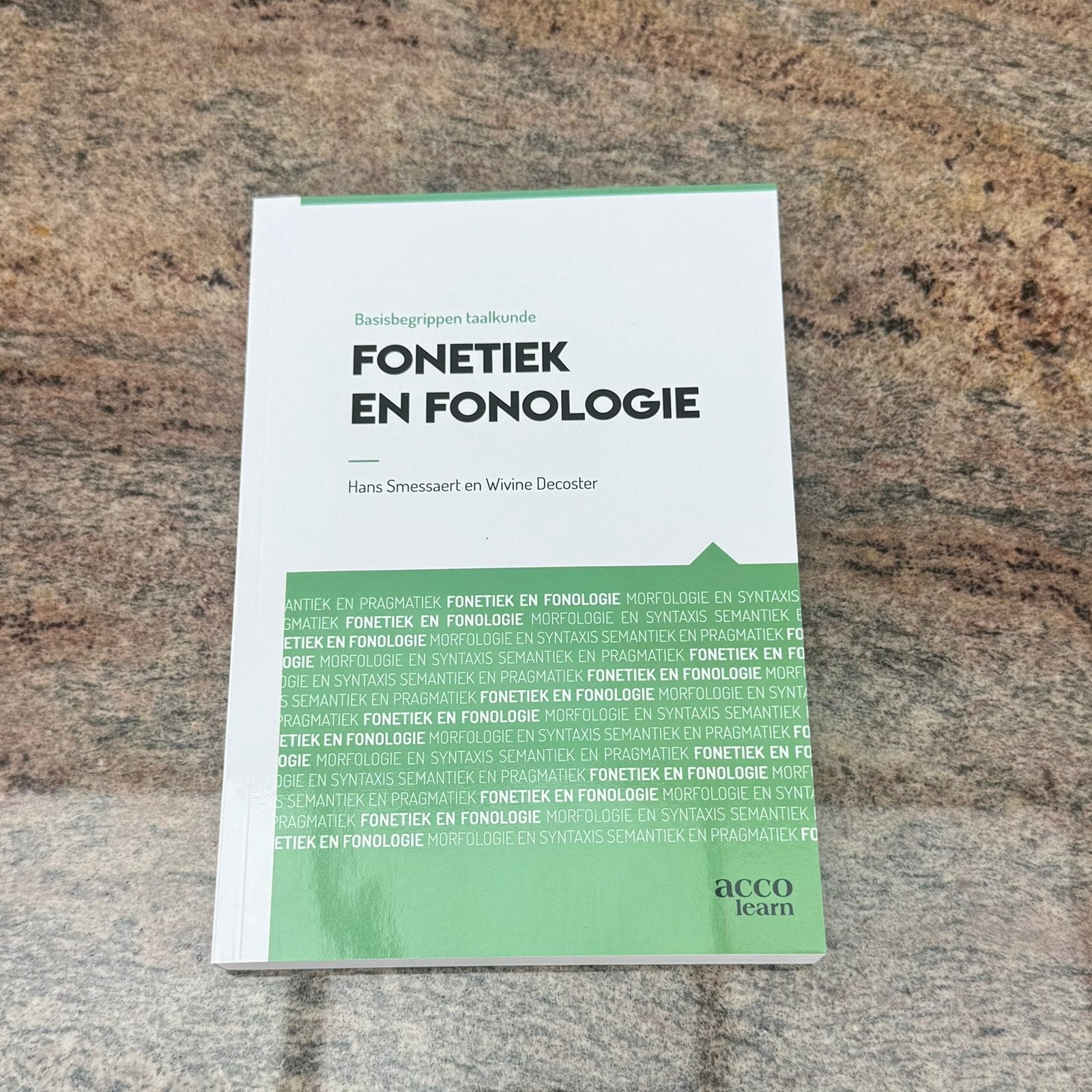Hans Smessaert - Basisbegrippen fonetiek en fonologie, Boeken, Ophalen, Hans Smessaert; Wivine Decoster
