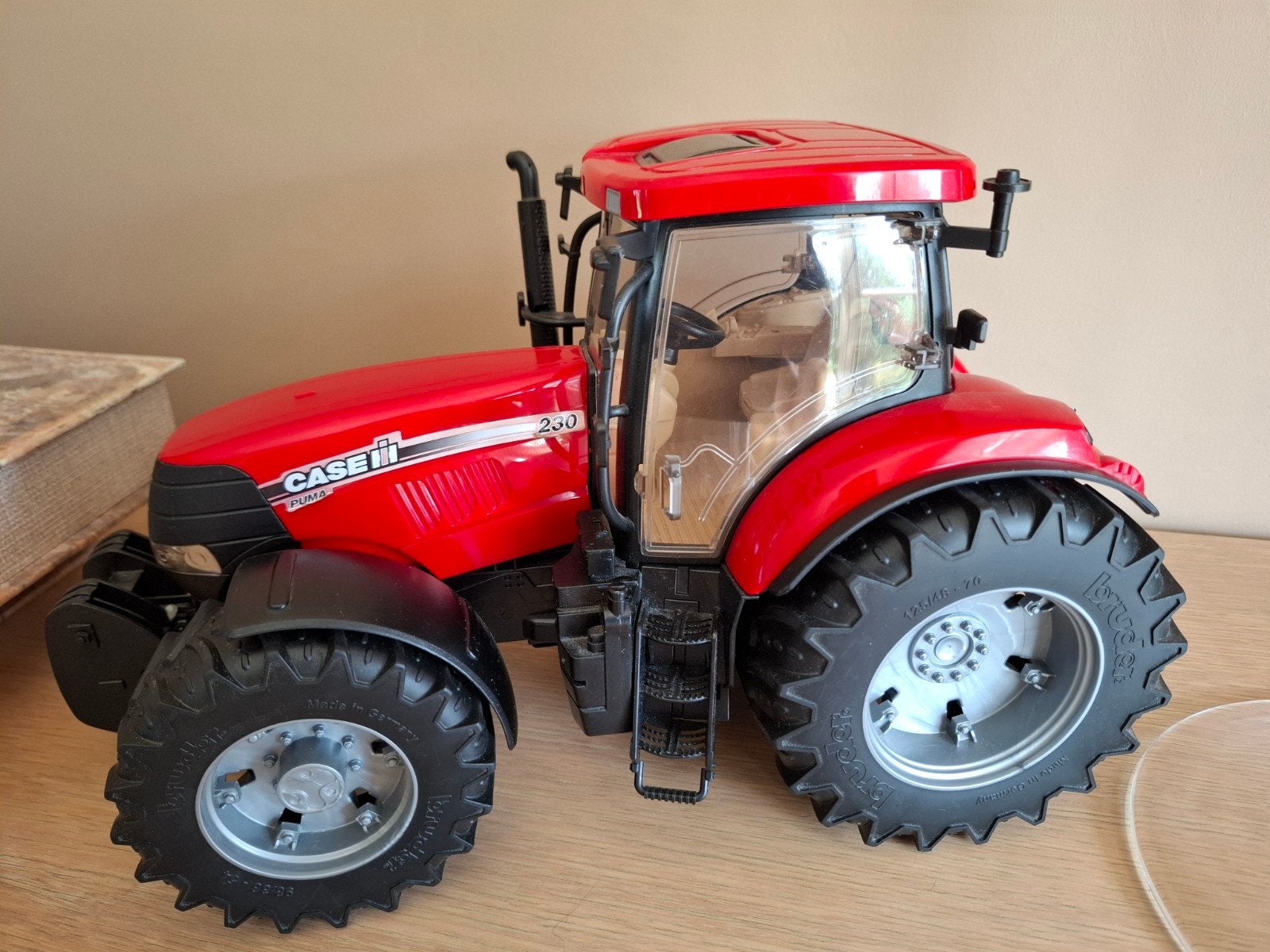 Dit is een Bruder Case CVX 230 speelgoedtractor, Enlèvement ou Envoi, Utilisé, Tracteur et Agriculture