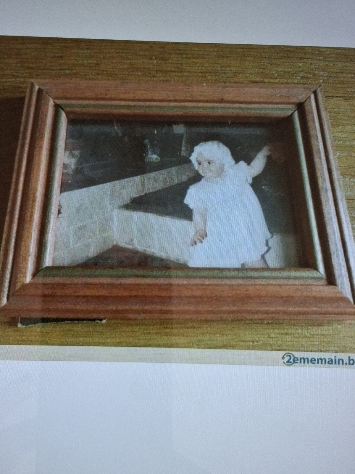 Cadre en bois massif avec photo à poser, Maison & Meubles, Avec verre, Enlèvement ou Envoi, Comme neuf, Marron