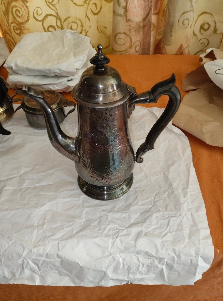 Ancienne cafetière métal argenté EPNS ciselée, Enlèvement ou Envoi