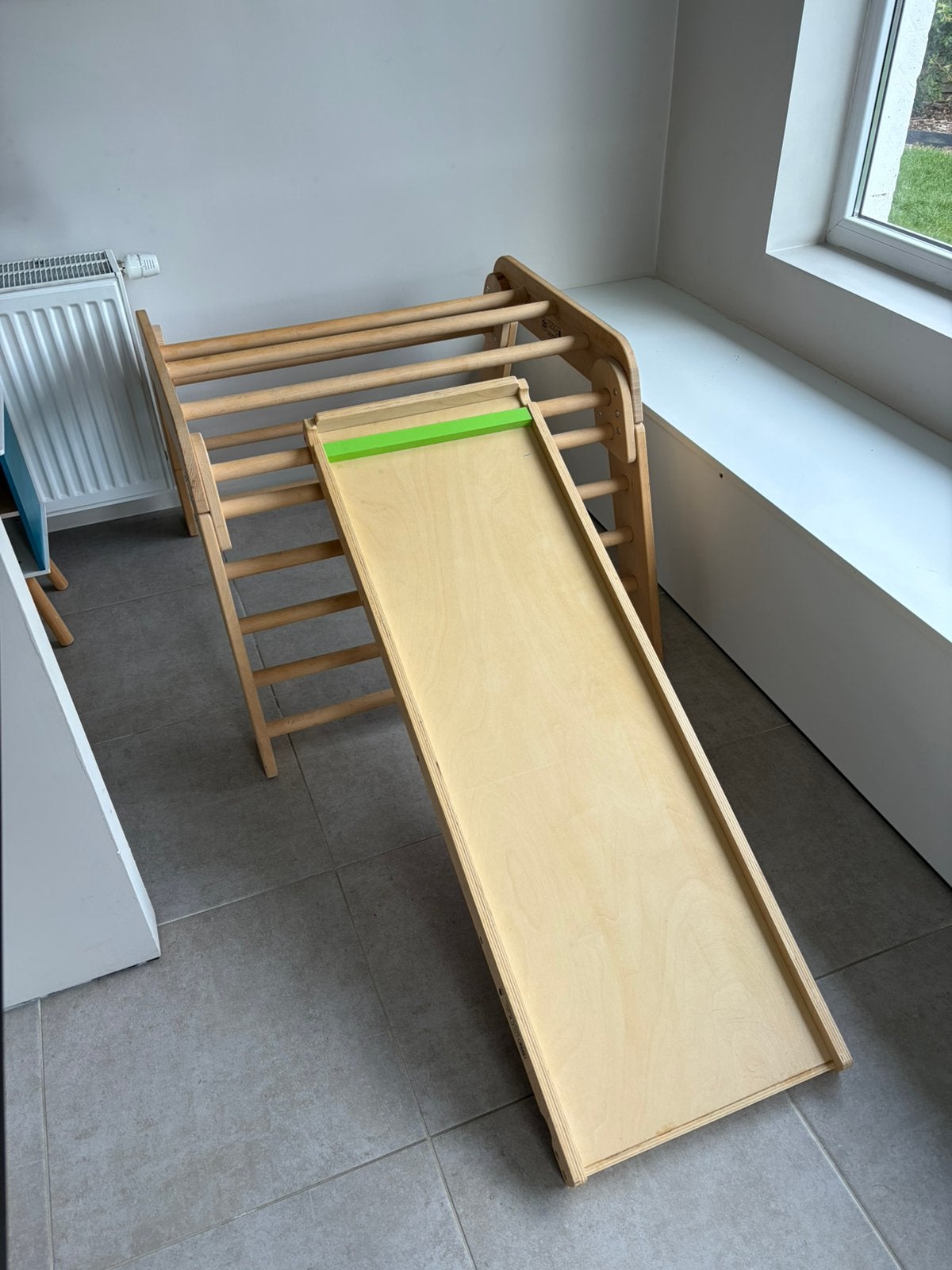 Klimrek en glijbaan, Ophalen, Zo goed als nieuw