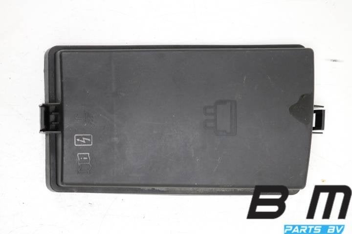 Deksel voor zekeringkast motorruimte VW Passat B8 5Q0937132B, Utilisé