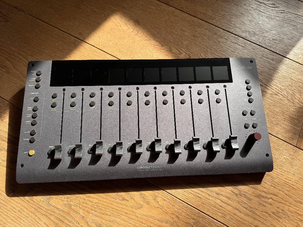 Softube Console 1 Fader Mk3, Muziek en Instrumenten, Mengpanelen, Zo goed als nieuw, 5 tot 10 kanalen, Ophalen of Verzenden