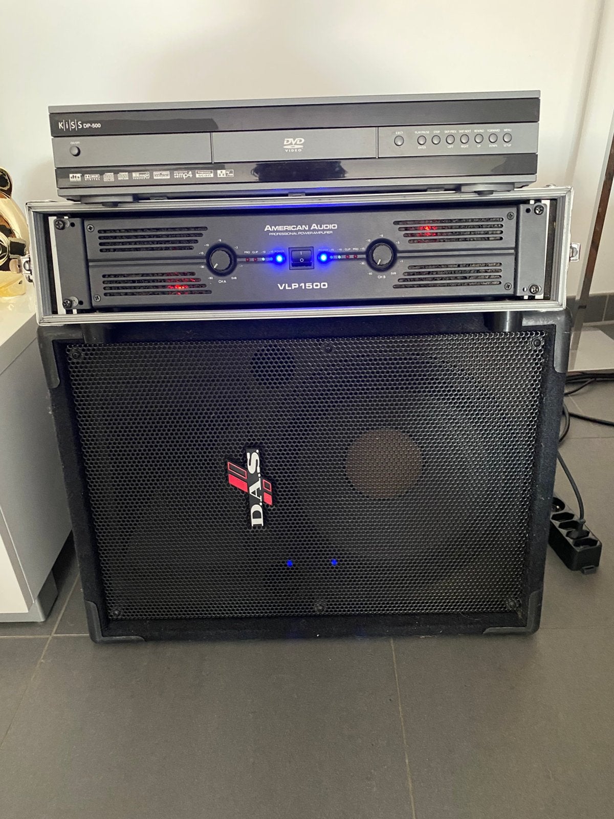Pro versterker en 2 luidsprekers, Musique & Instruments, Amplis | Clavier, Moniteur & Sono, Enlèvement, Comme neuf