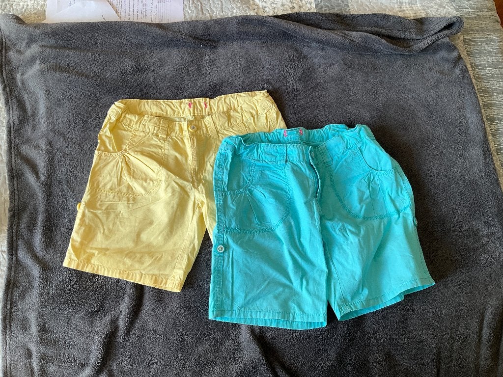 Lot de 2 shorts 12 ans, Enlèvement ou Envoi, Utilisé, Fille, Pantalon