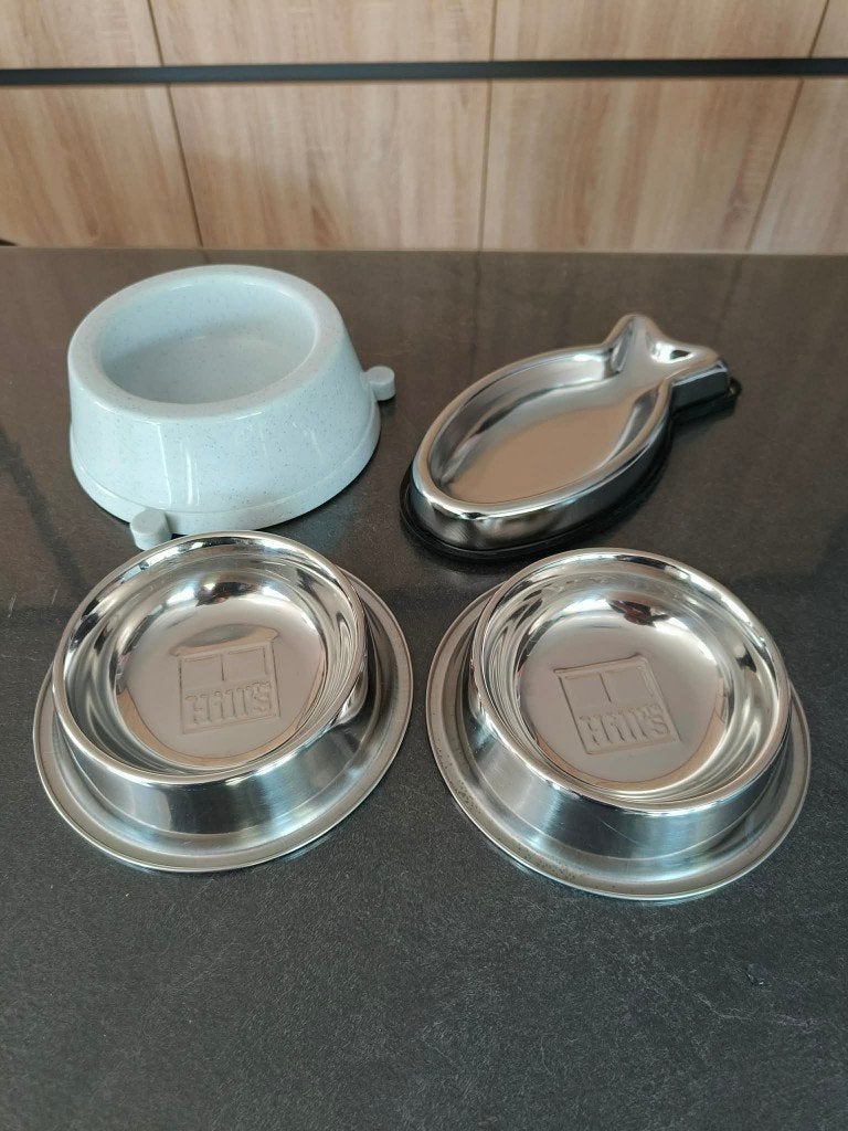 Eetkommen hond/kat, Ophalen