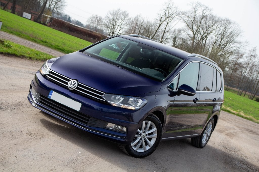 Volkswagen Touran 2.0 TDi 150pk / 2017 / 167.987km, Autos, Achat, Entreprise, Alcantara, Noir