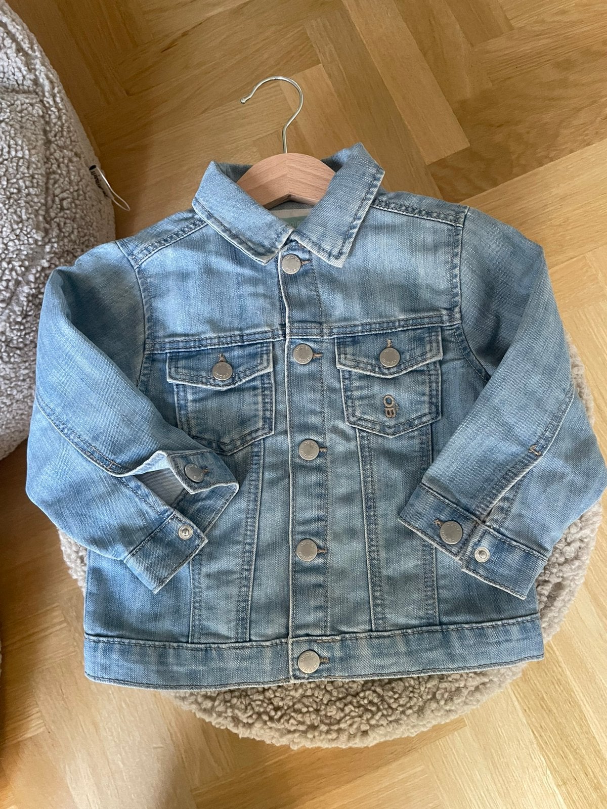 Obaïbi spijkerjack voor babymeisjes - 23 maanden, Ophalen, Zo goed als nieuw, Meisje, Truitje of Vestje