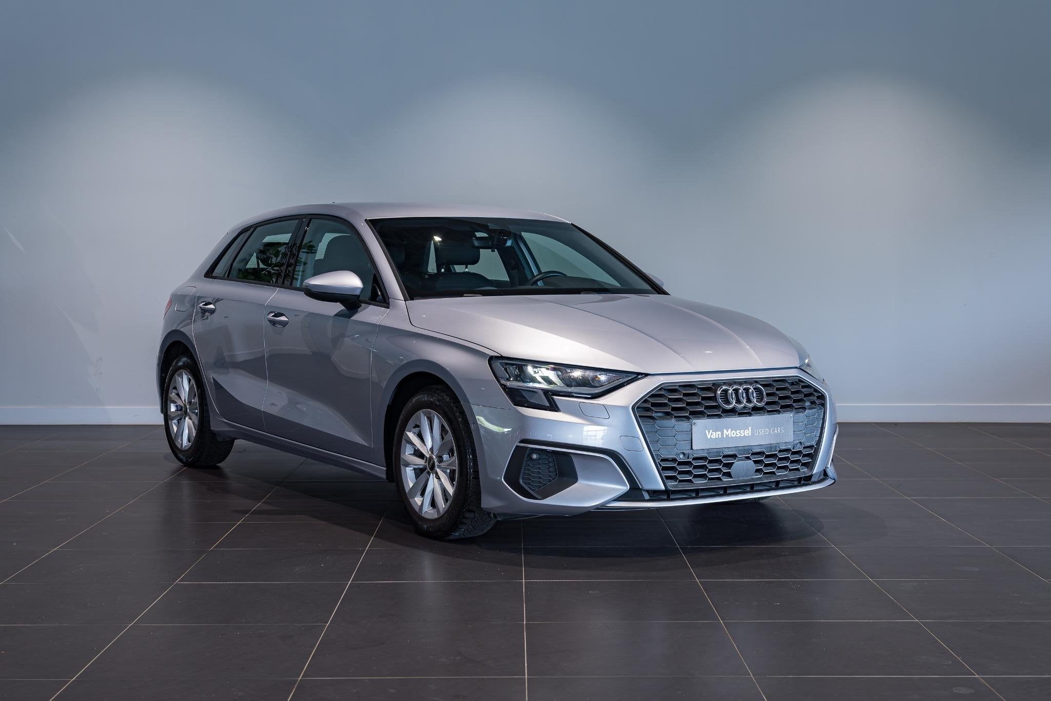 Audi A3 Sportback 1.0 30 TFSi 81kW PACK BUSINESS | PDC V+A |, Auto's, Audi, Voorwielaandrijving, Stof, Gebruikt, Bedrijf