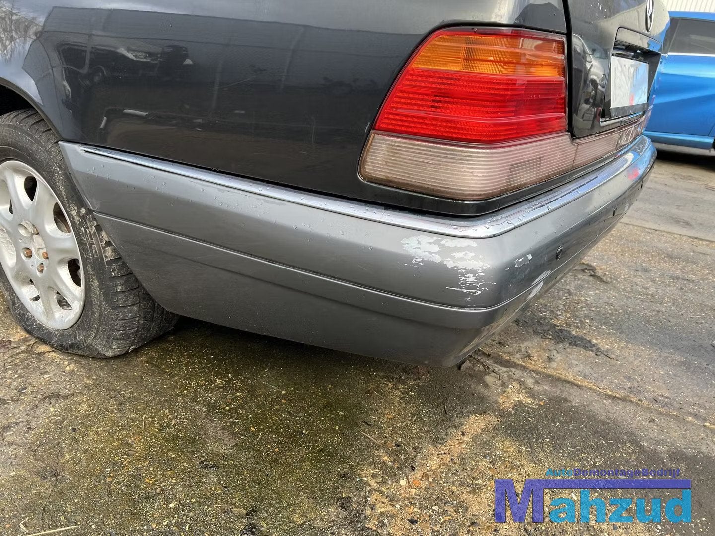 1995 MERCEDES S KLASSE W140 links achterlicht 1991-1998, Gebruikt, Mercedes-Benz AG, Mercedes-Benz, Mercedesstrasse 120
70372  Stuttgart, DE