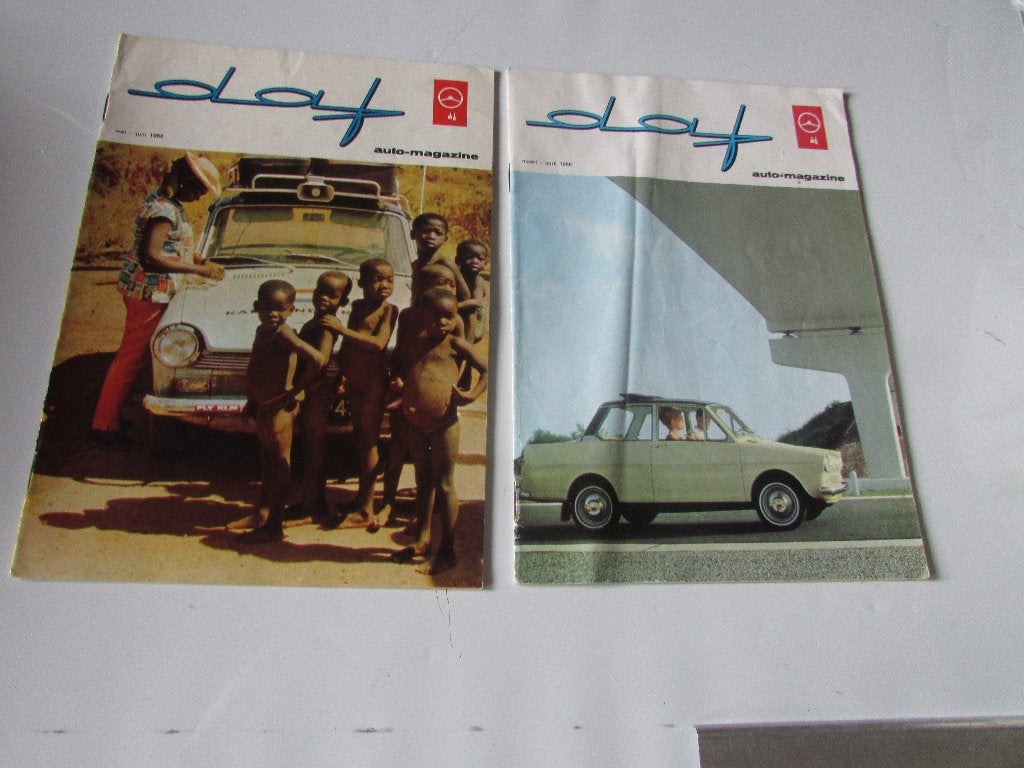 DAF variomatic, 2 auto - Magazines, Gelezen, Ophalen of Verzenden, Overige merken, DAF Automobile