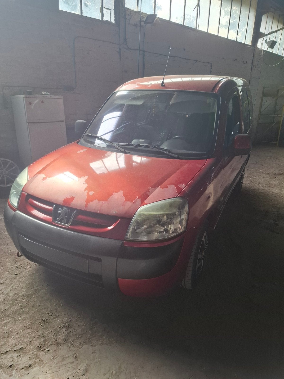 peugeot partner a 600 euro a discuter, Auto's, Particulier, Partner, Te koop, Benzine
