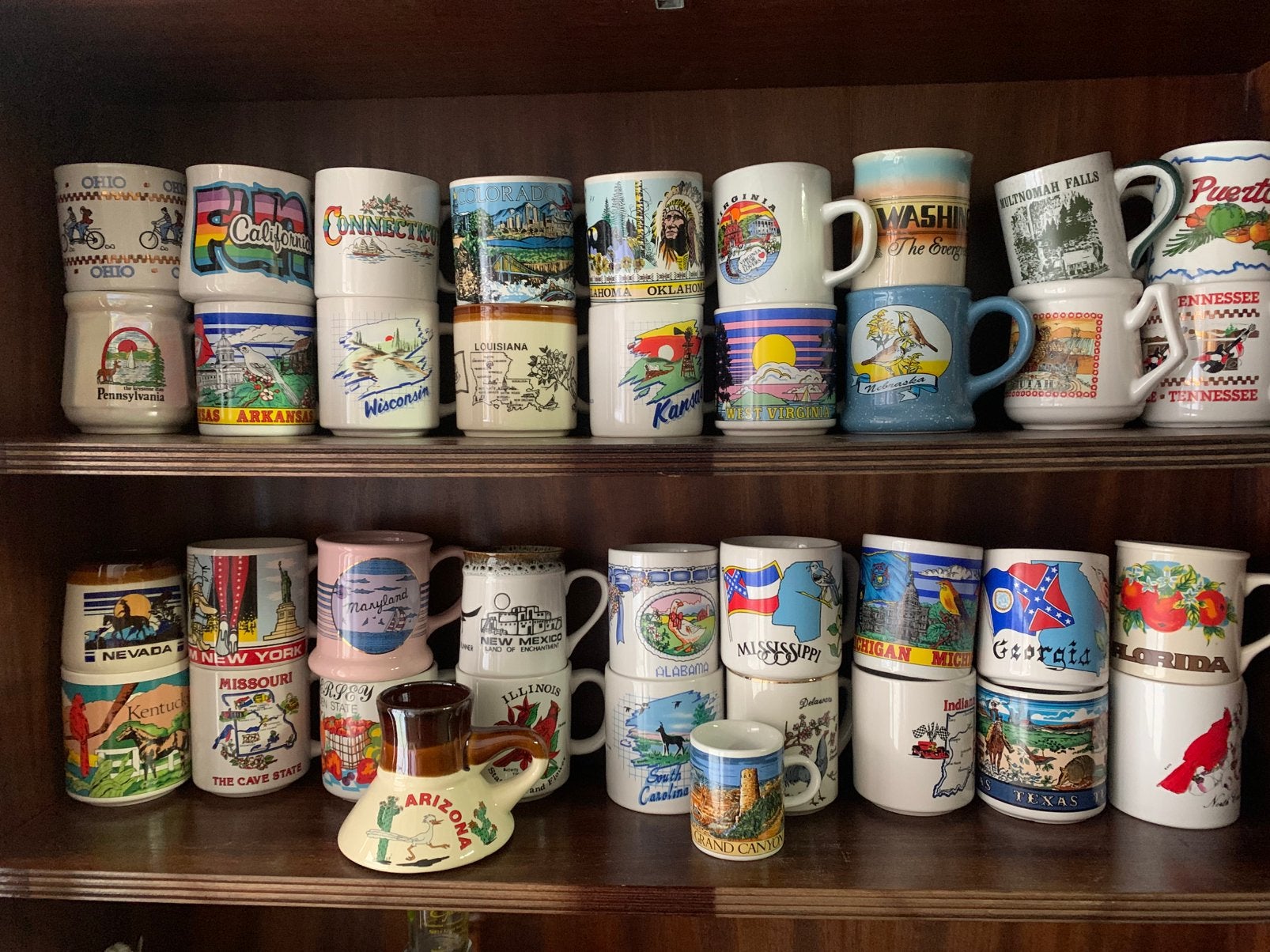 Mooie collectie mokken vd Amerikaanse staten, Enlèvement