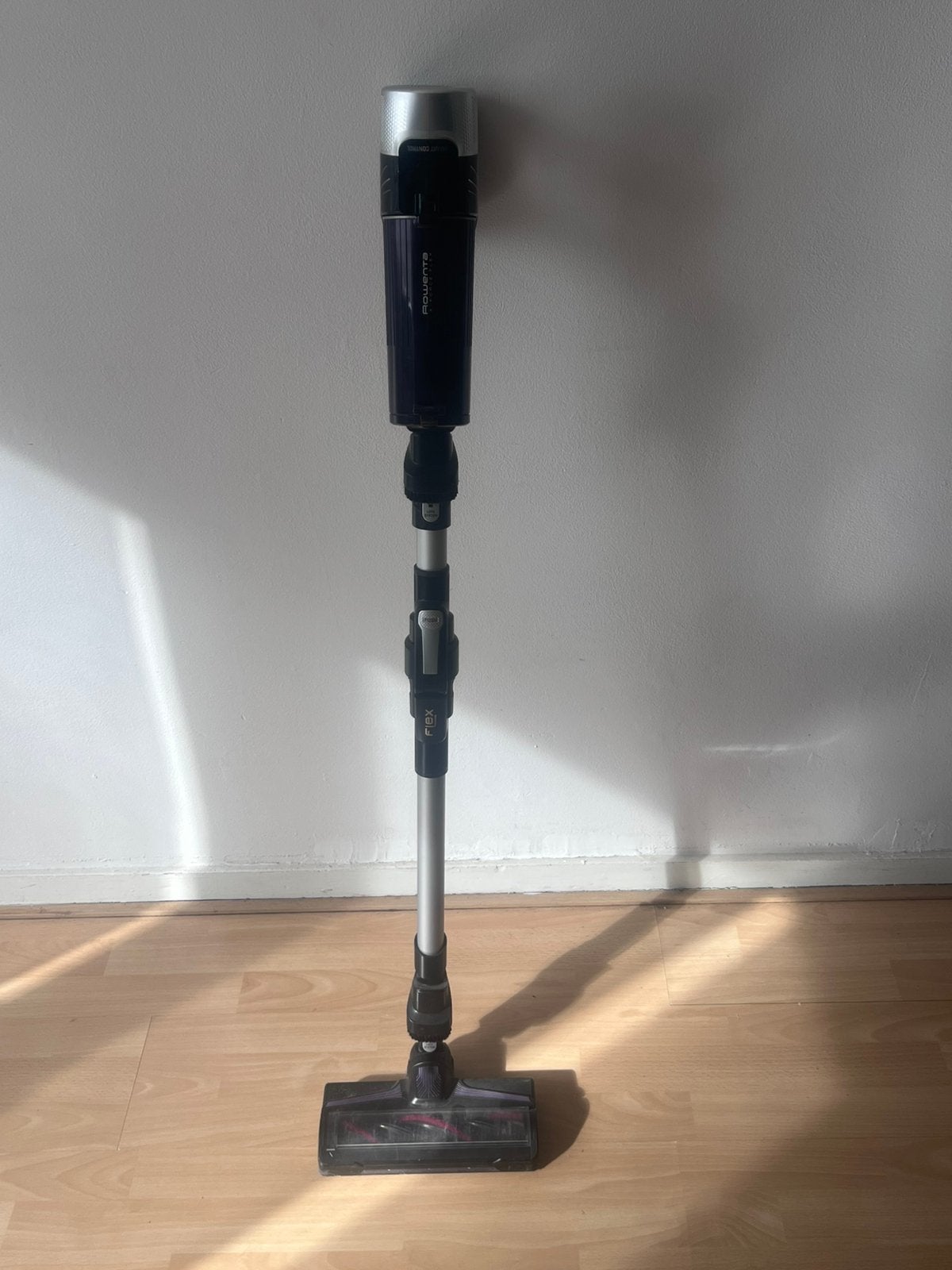 STOFZUIGER X FORCE FLEX 9.60, Gebruikt, Geschikt voor tapijt, Reservoir, Ophalen