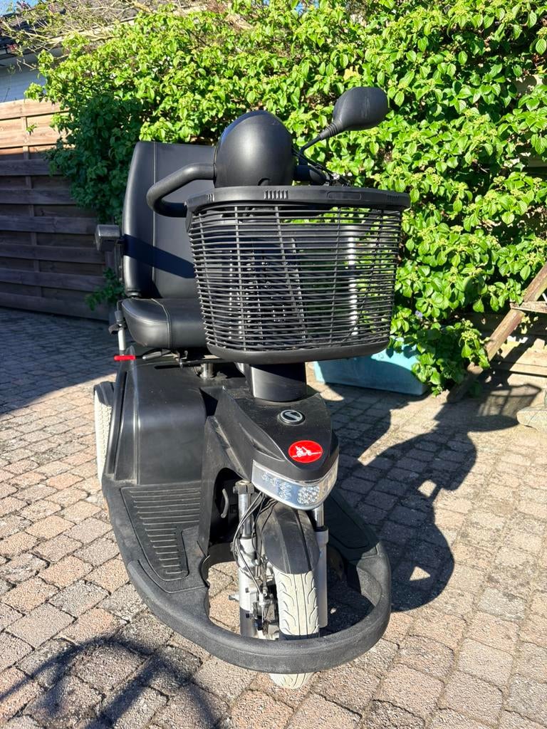 Scootmobiel - Sterling Elite plus, Ophalen, Zo goed als nieuw, Sterling, 11 t/m 15 km/u