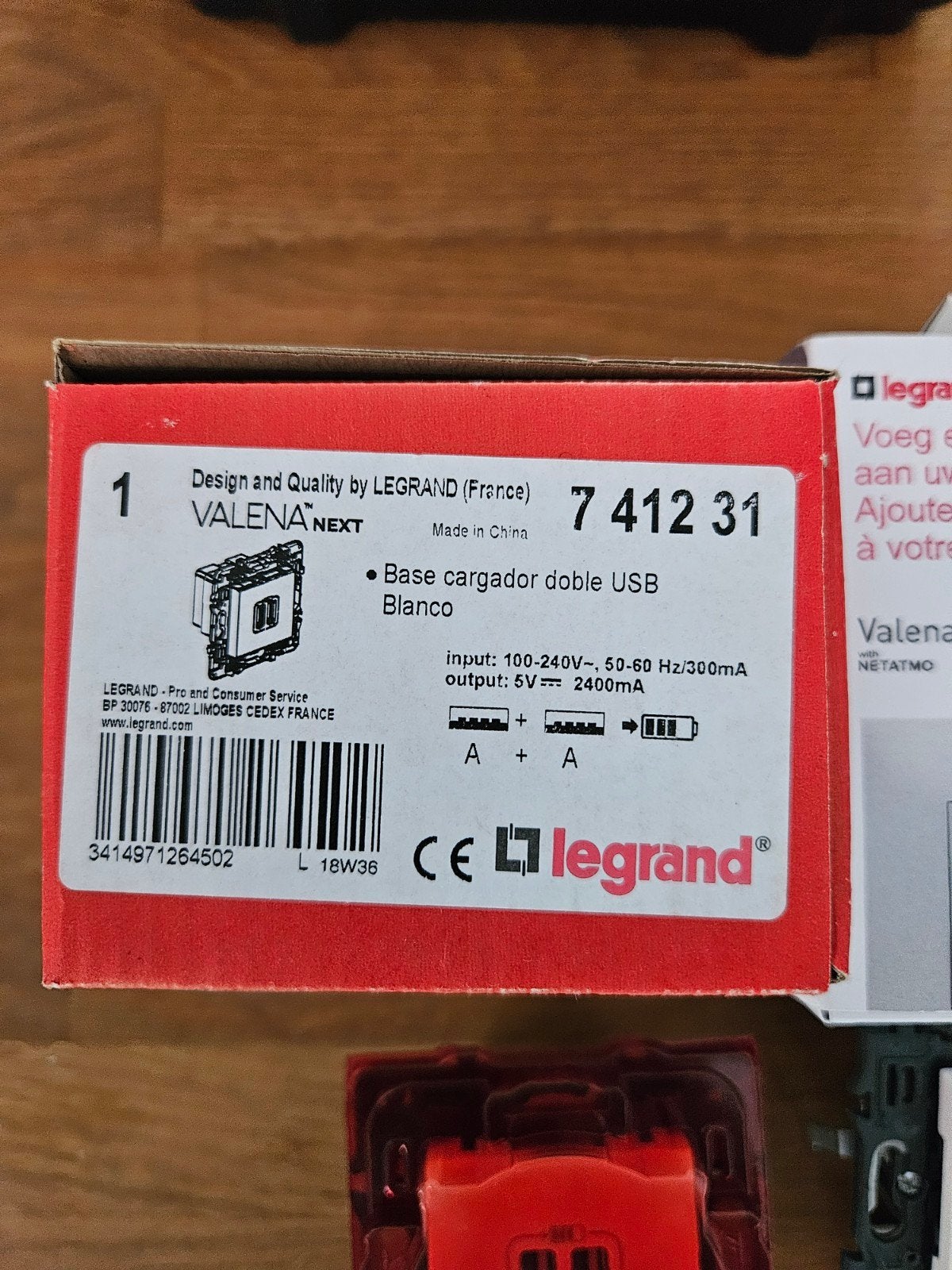 Chargeur double USB Legrand Valena Next, blanc, Bricolage & Construction, Électricité & Câbles, Enlèvement ou Envoi