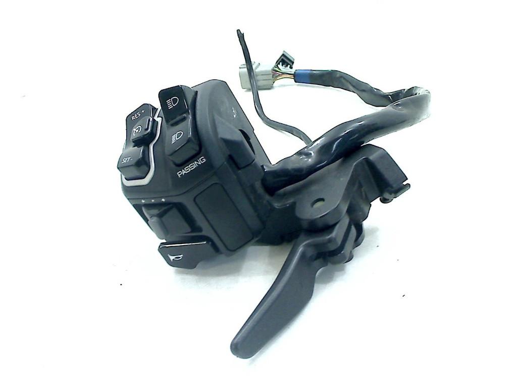 STUURSCHAKELAAR LINKS Kymco CV3 2023 (3520A-AGJ5-E00), Dhr. S. di Majo, Gebruikt, Info@cama-motorparts.nl, P.J. Troelstraweg 8 8
3144 CX  MAASSLUIS, NL