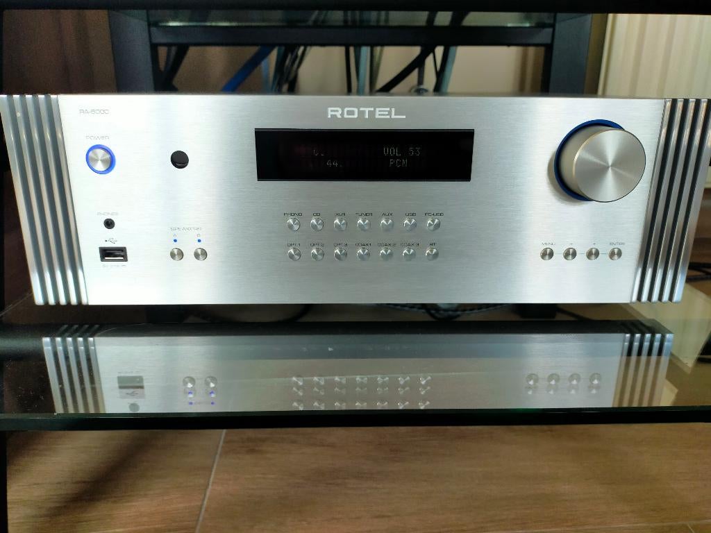 Topversterker te koop ROTEL RA 6000, Audio, Tv en Foto, Ophalen of Verzenden, Zo goed als nieuw, Overige typen