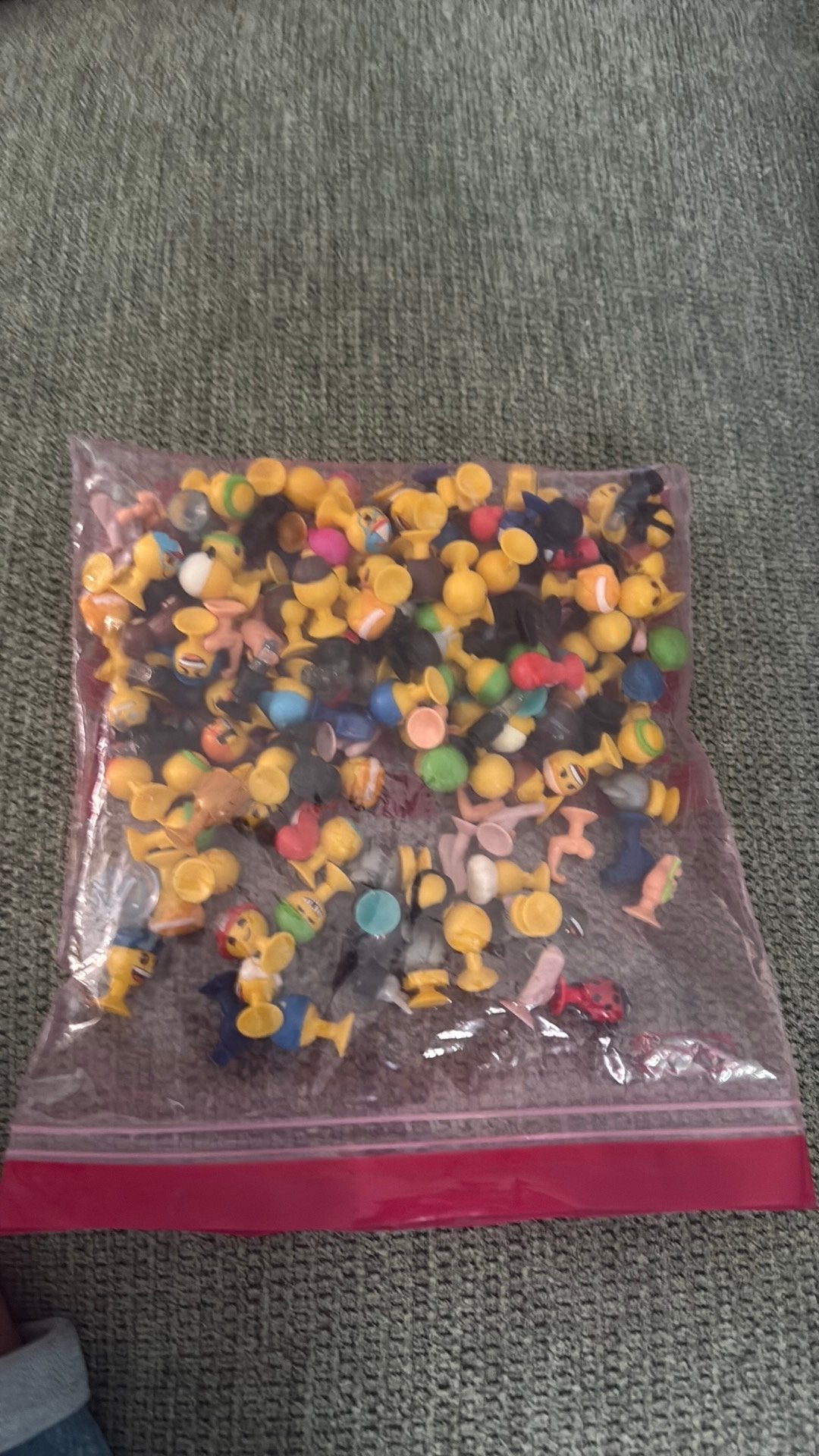 Emoji’s, Enlèvement, Comme neuf