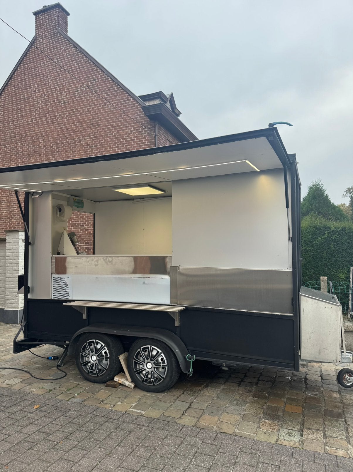 Remorque alimentaire entièrement installée, Articles professionnels, Enlèvement