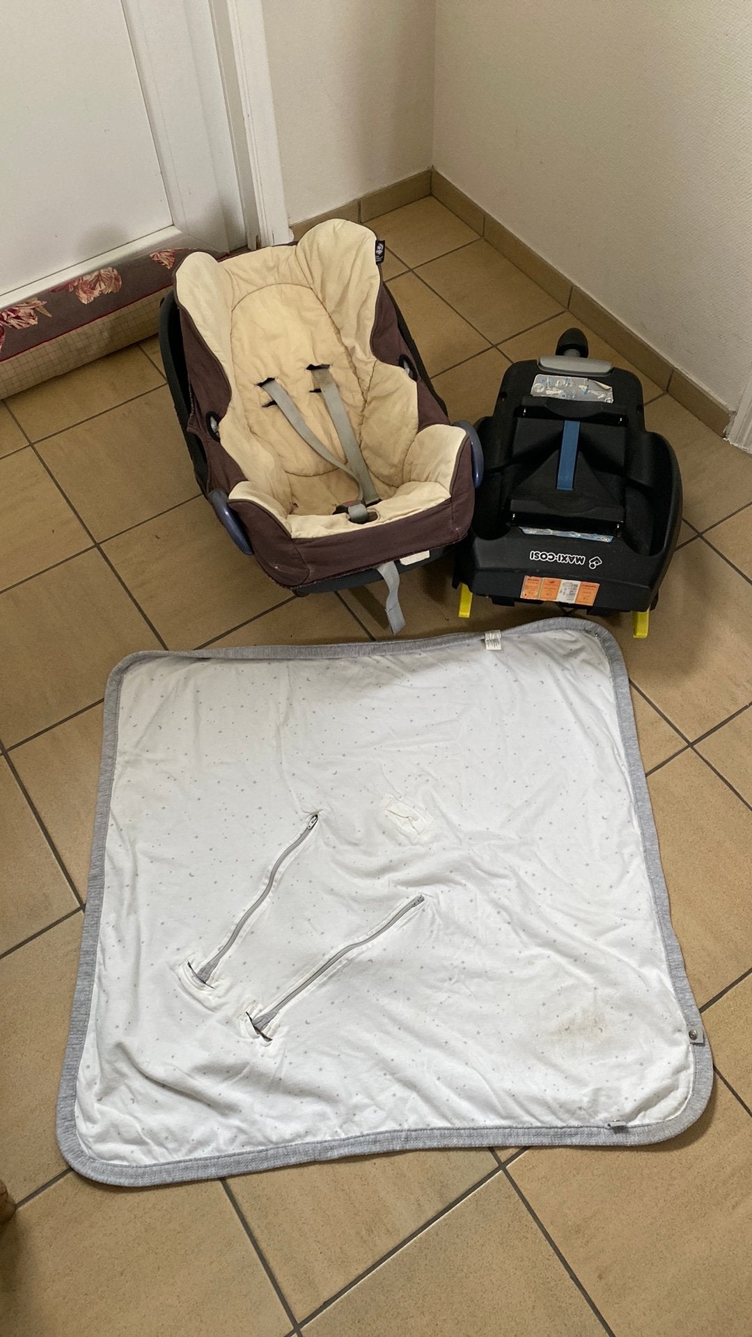 Siège bébé 0-2 ans, Enfants & Bébés, Enlèvement, Comme neuf