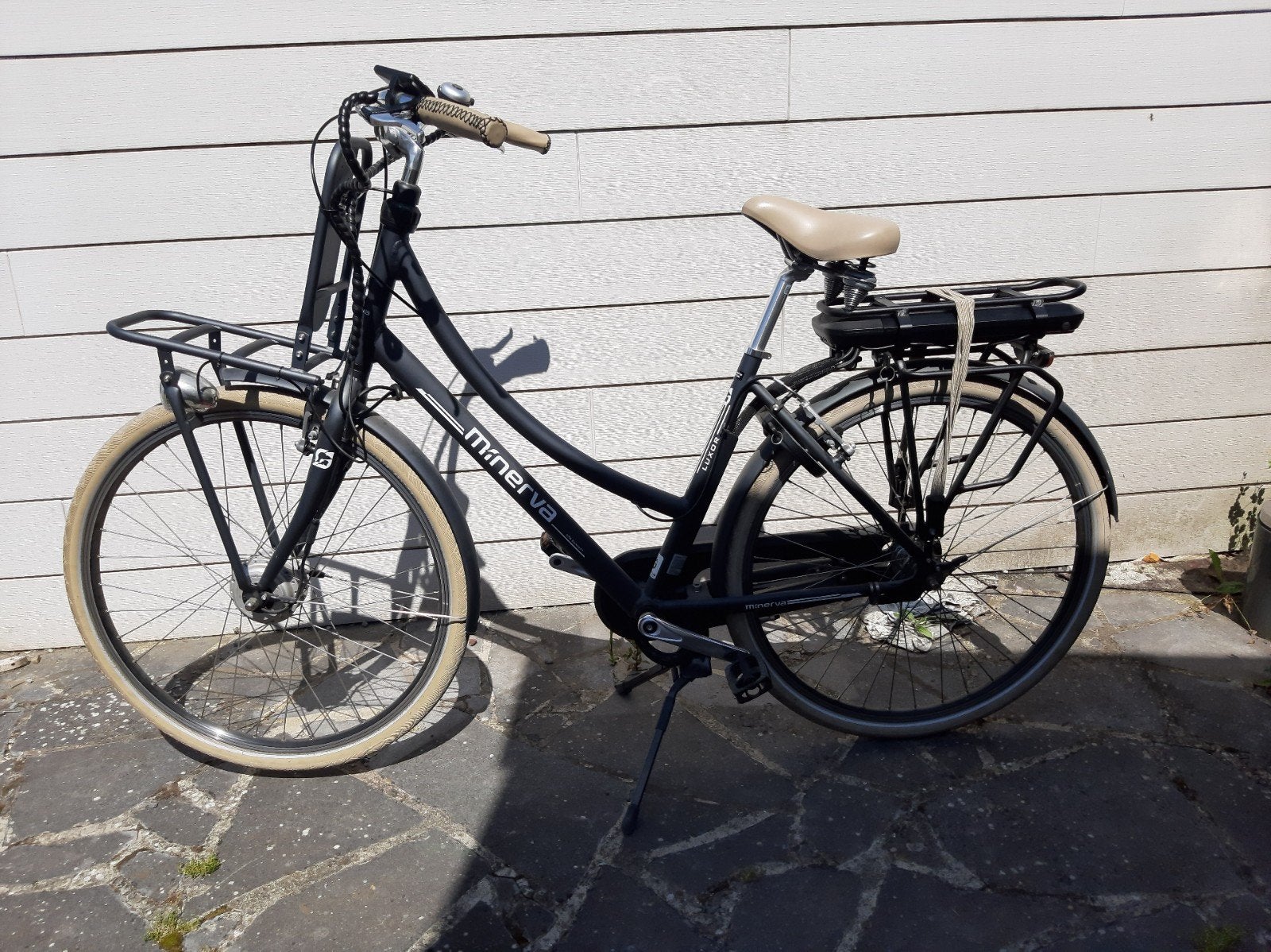 Vélo assistance électrique Minerva, Enlèvement