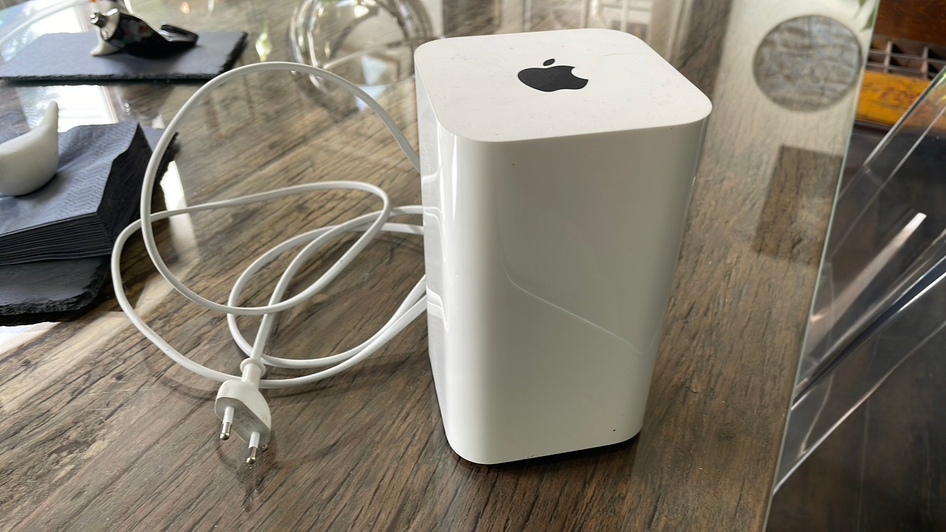 Apple AirPort Time Capsule 2TB, Informatique & Logiciels, Routeurs & Modems, Enlèvement ou Envoi, Utilisé, Routeur