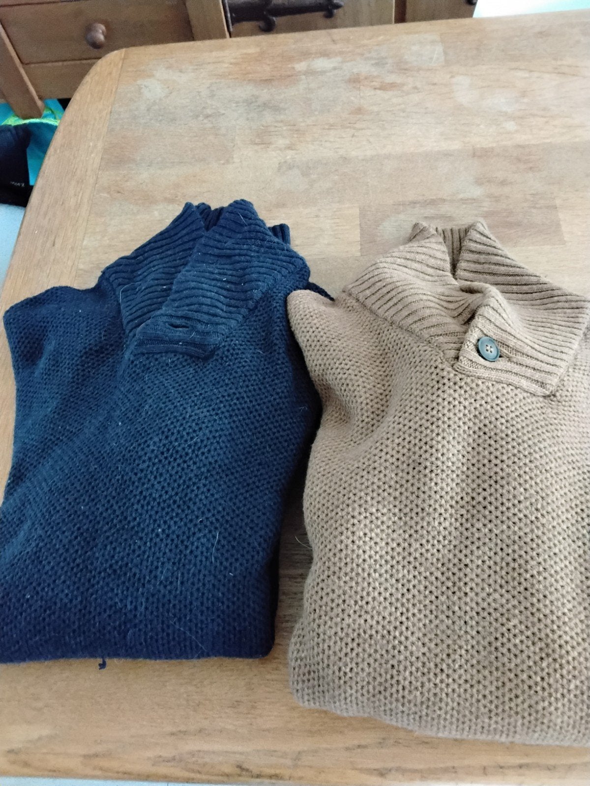 2 nieuwe truien   gratis afhalen, Ophalen