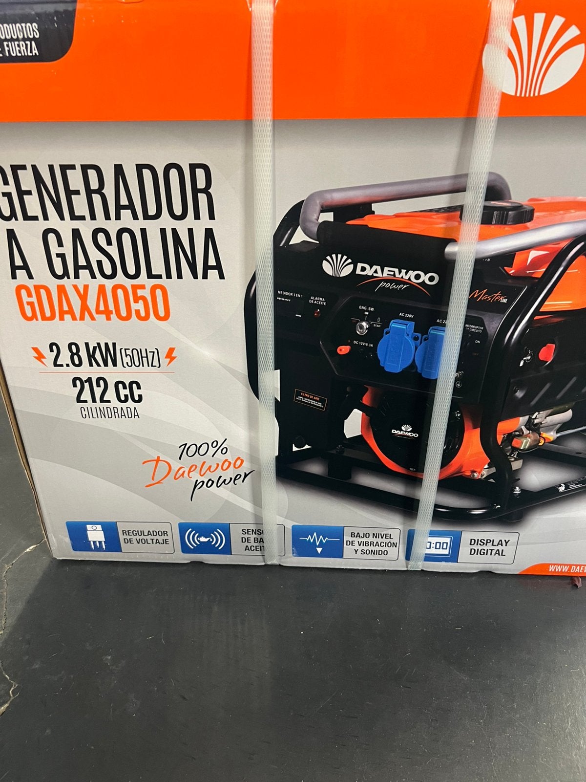 Generator  Daewoo. Nieuw, Enlèvement, Neuf, Essence