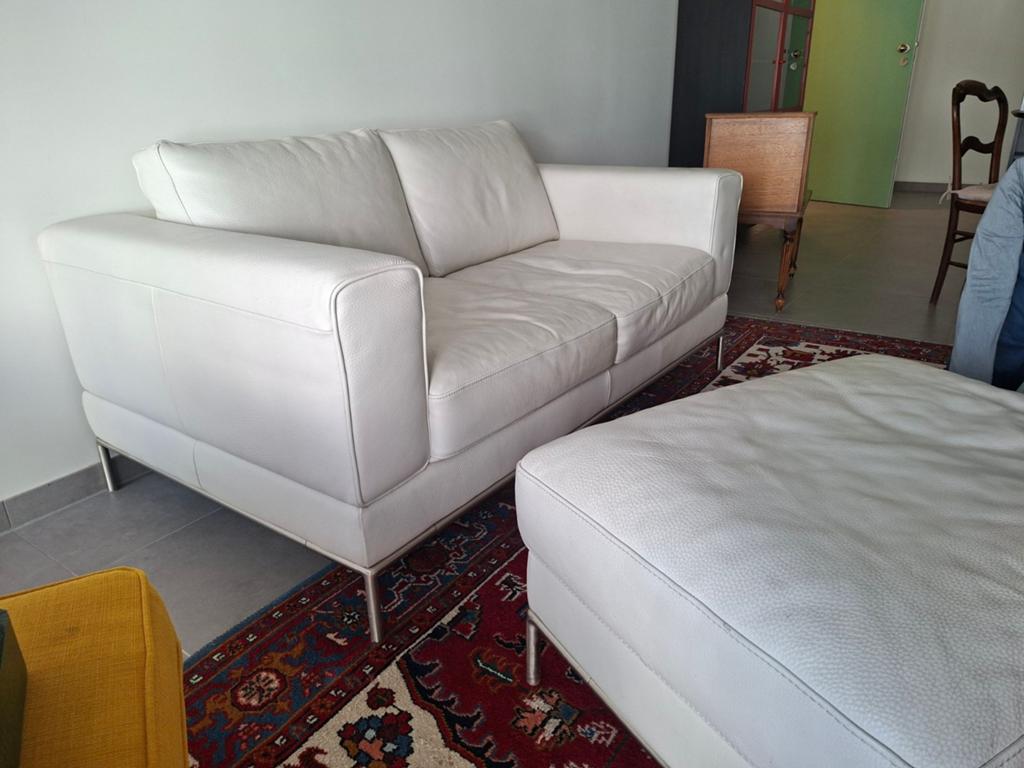 Witte leren design zetel 2 personen met poef, Ophalen, Gebruikt, Design, 150 tot 200 cm
