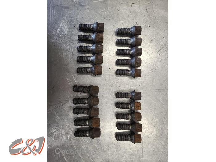 Wielbouten set van een Opel Vivaro, Gebruikt, -, -, Opel