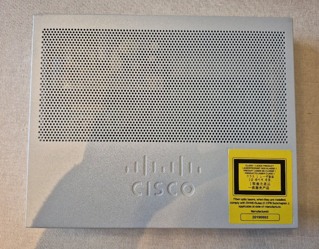 Cisco Catalyst 2960-L Smart Managed (WS-C2960L-SM-8TS), Ophalen, Gebruikt