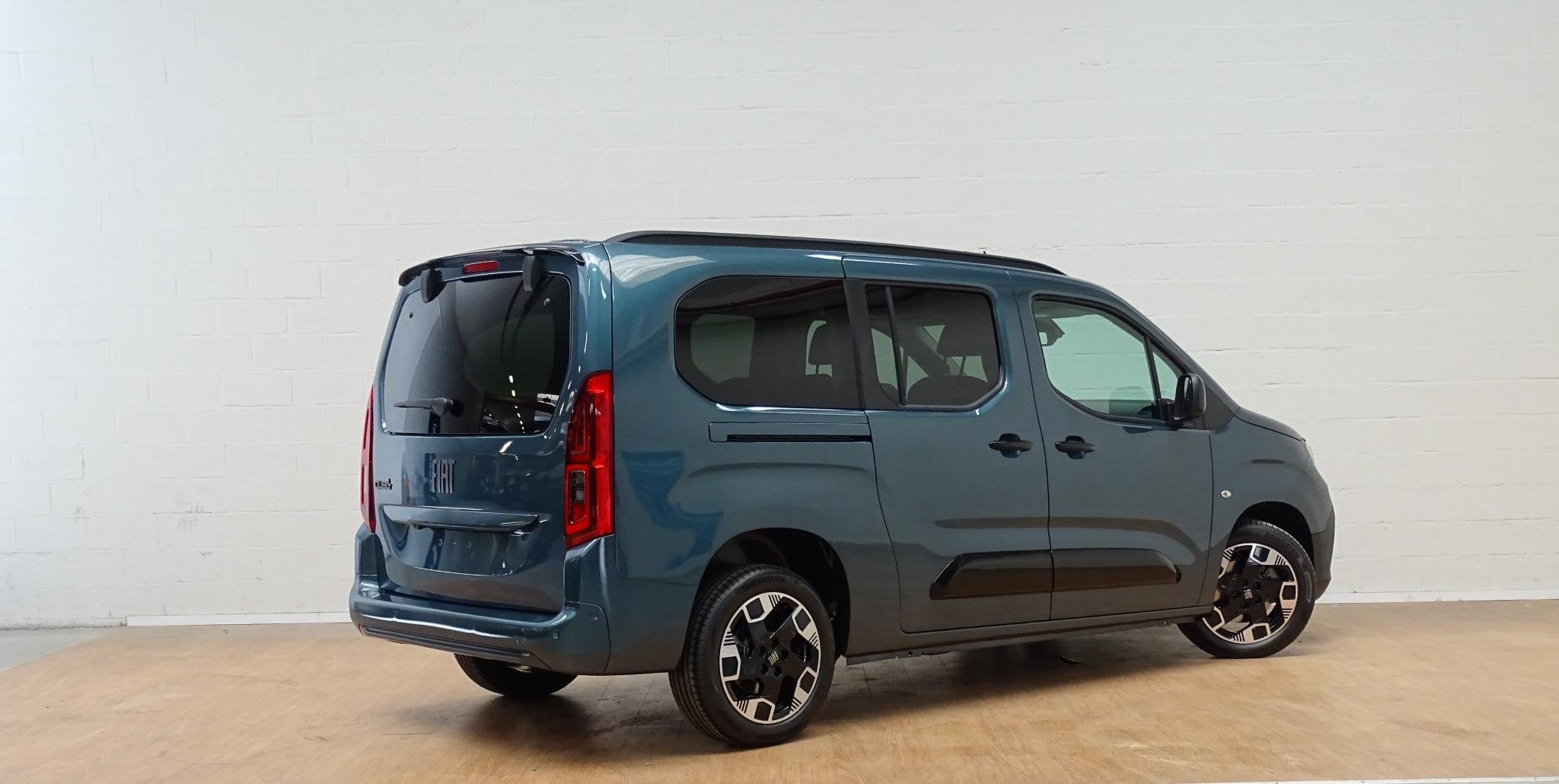 Fiat Qubo L 1.5 BlueHDI 130 S&S AT La Prima Long, Auto's, Fiat, 4 cilinders, 1535 kg, Blauw, 7 zetels