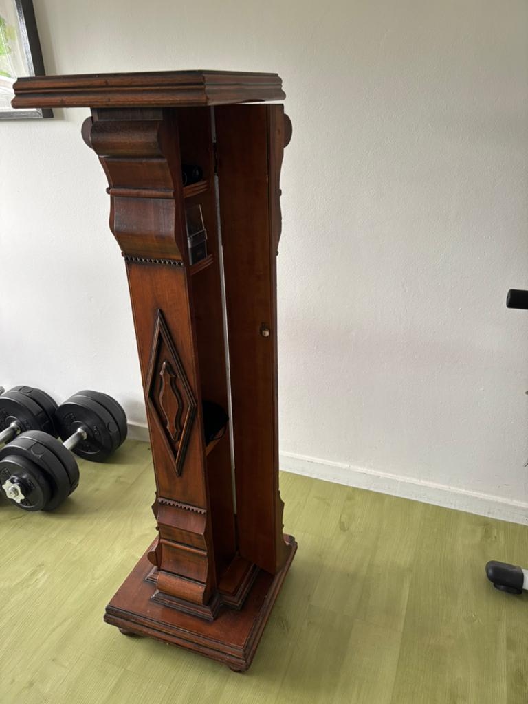 Mooie houten sokkel, Huis en Inrichting, Ophalen, Zo goed als nieuw