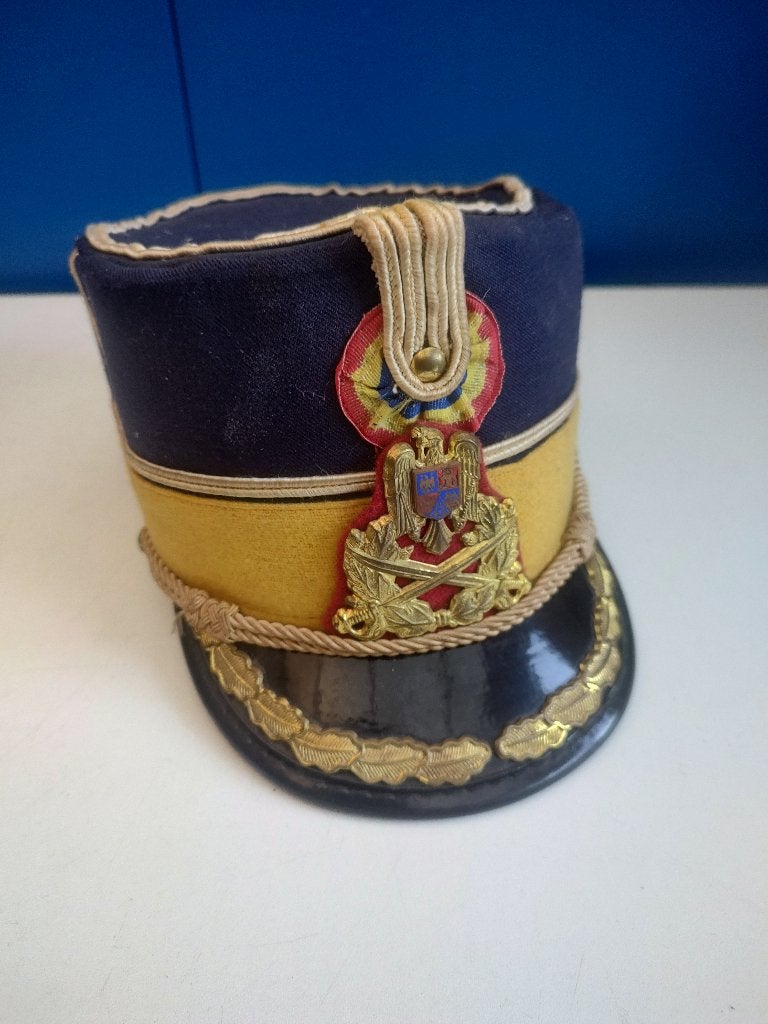 Shako Officier Roemeense Garde, Collections, Envoi