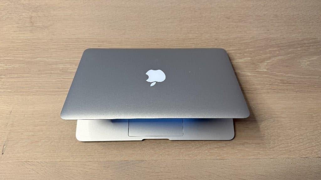 MacBook Air 11" Mid 2012 – i5 1.7GHz / 4GB + MagSafe lader, Informatique & Logiciels, Apple Macbooks, Enlèvement ou Envoi, 11 pouces