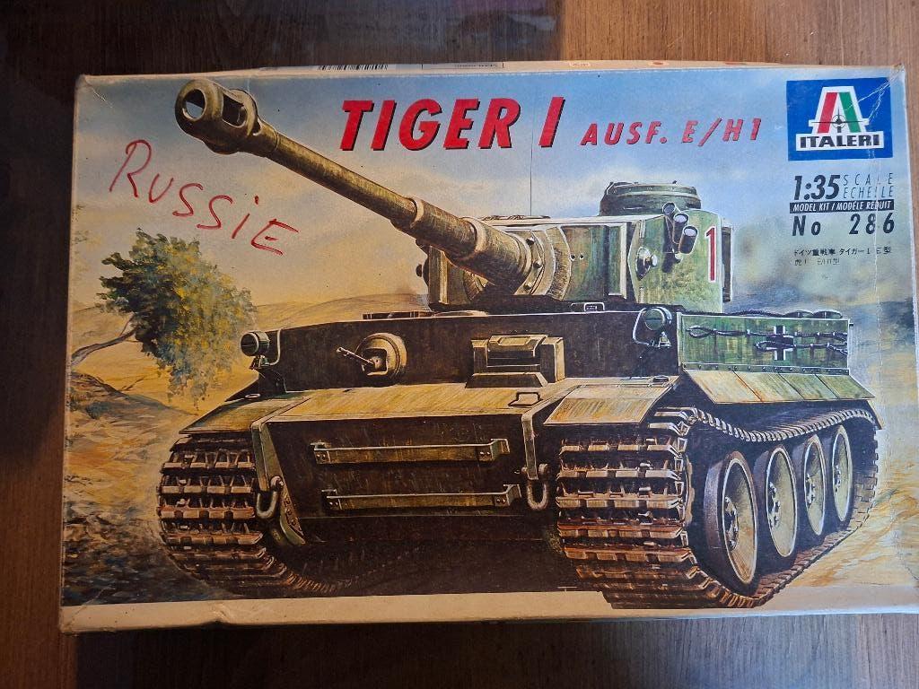 Tank +figurines, Hobby en Vrije tijd, Modelbouw | Figuren en Diorama's, Ophalen of Verzenden, Nieuw, 1:35 tot 1:50, Figuur of Figuren