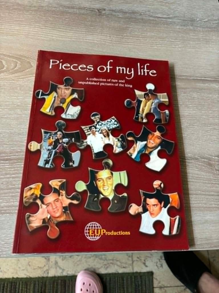 Elvis fotoboek, Pieces of my life. voor slechts 10 euro., Livres, Musique, Enlèvement ou Envoi, Comme neuf, Artiste