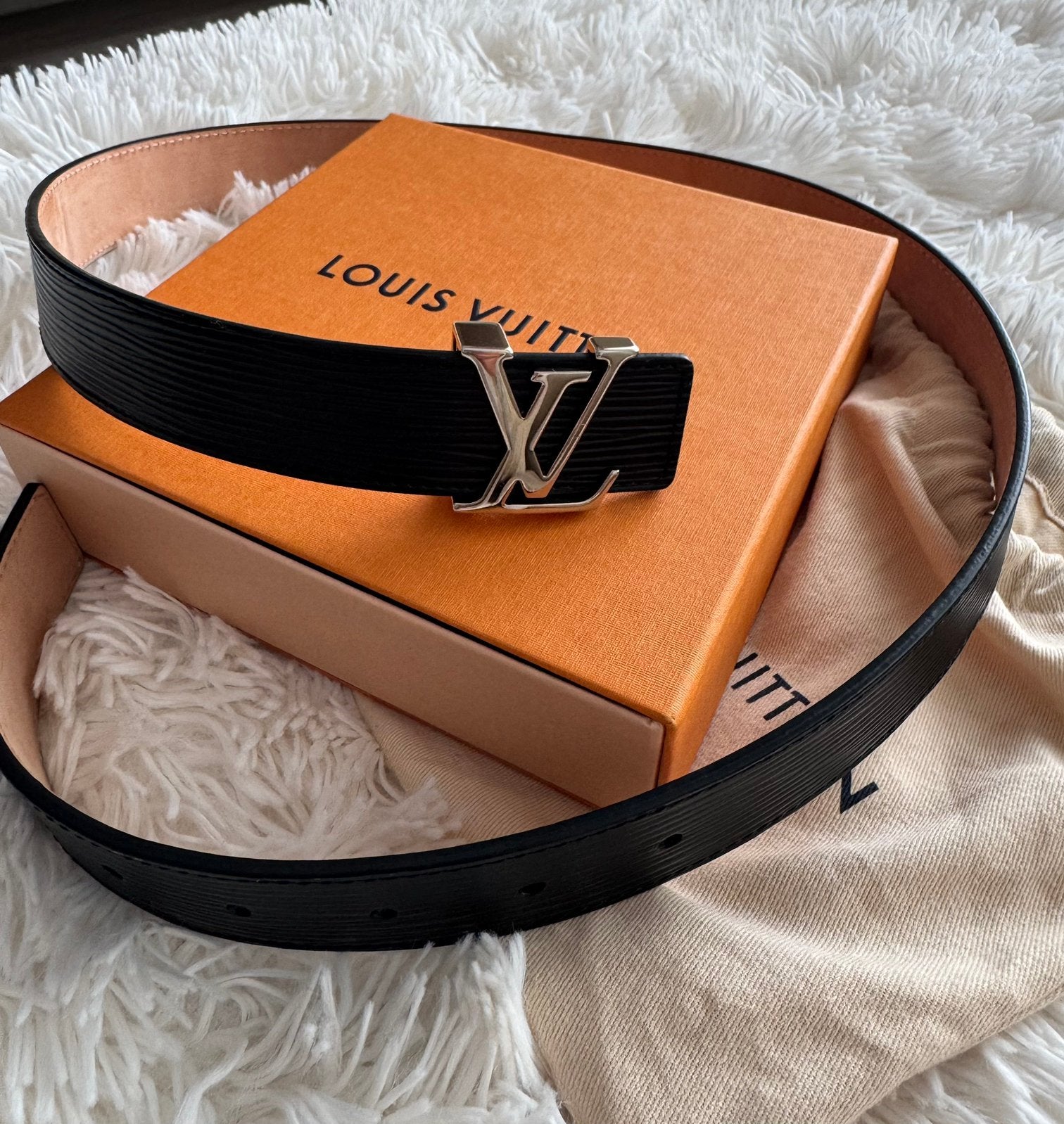 Ceinture mixte Louis Vuitton, Vêtements | Femmes, Enlèvement, Comme neuf, Noir, Ceinture