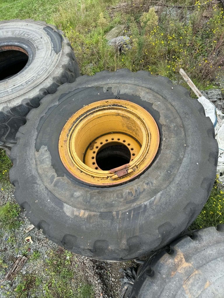 Pneu Michelin 26.5R25 XLD D1 neuf monté sur jante, Articles professionnels, Enlèvement