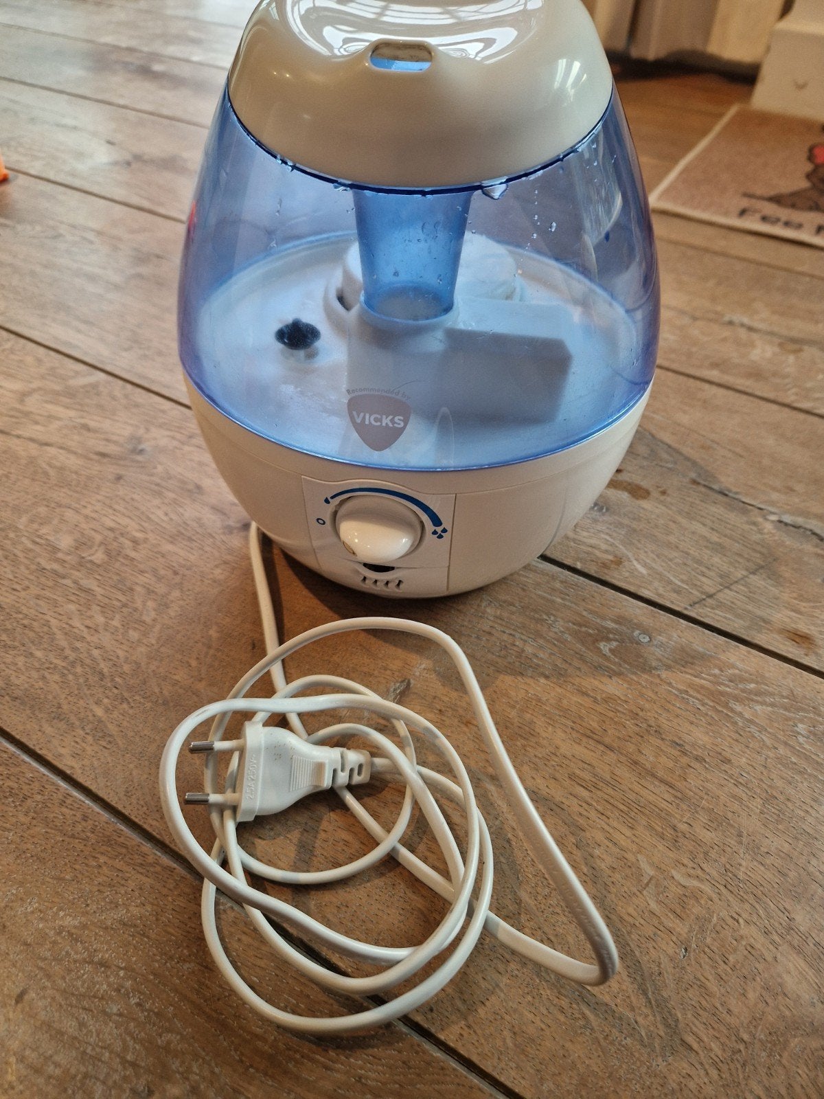 Vicks luchtbevochtiger, Electroménager, Équipement de traitement de l'air, Enlèvement, Comme neuf, Humidificateur