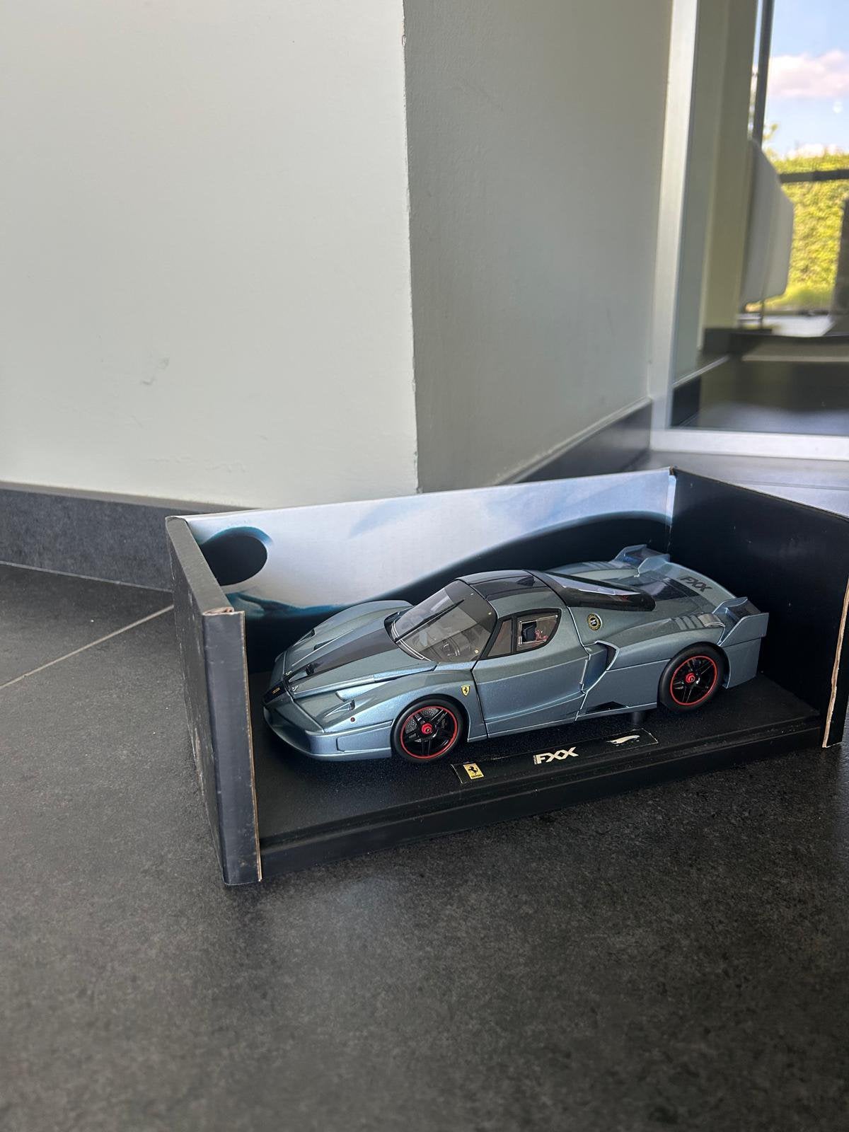 Ferrari FXX miniatuur (limited edition!), Ophalen of Verzenden, Zo goed als nieuw