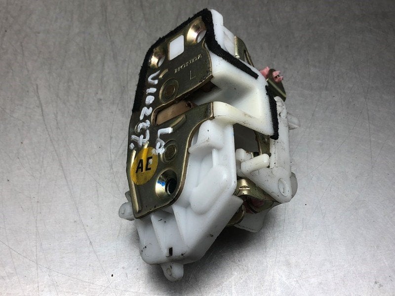 SERRURE DE PORTE RODS ARRIÈRE GAUCHE Honda Civic (ES), Honda, Dhr. M. Roggen, Stadsweg 37 37
9917 PV  WIRDUM GR., NL, Utilisé